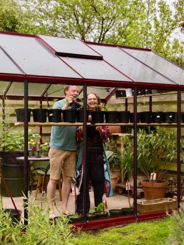 DVHN Binnenkijker interieurstylist Amerins tuin